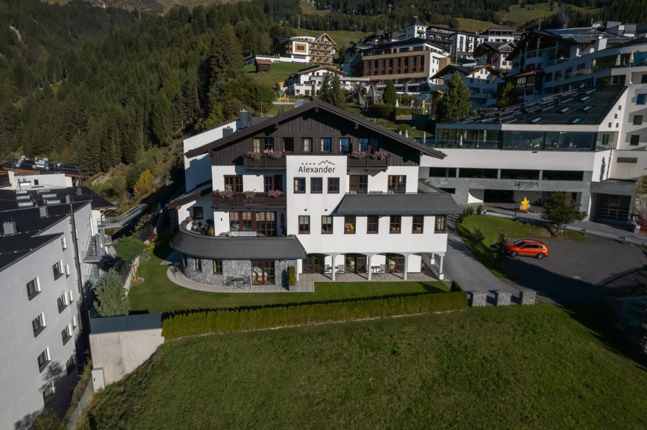 Appartements Alexander Fiss Eksteriør billede