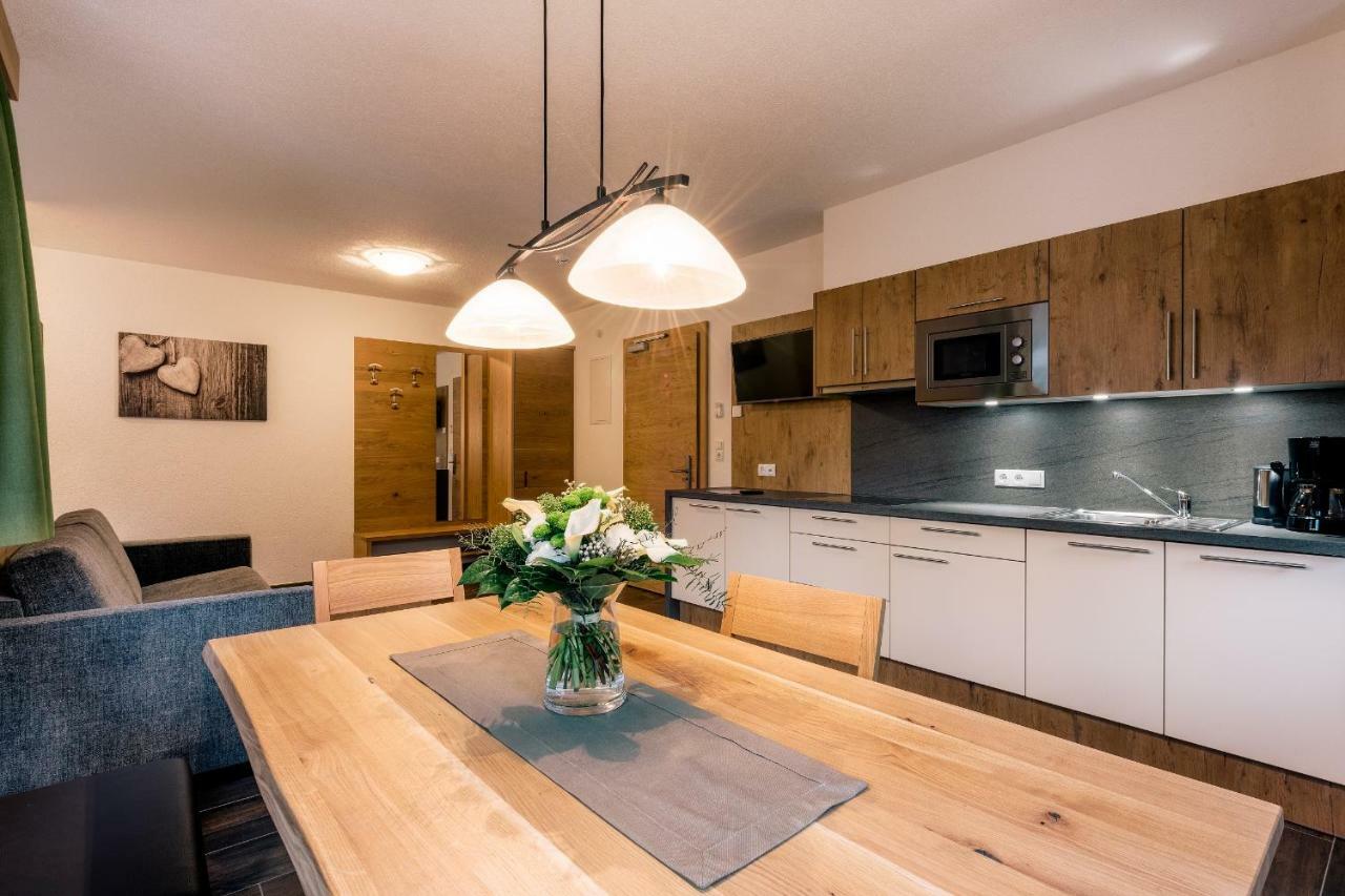 Appartements Alexander Fiss Eksteriør billede
