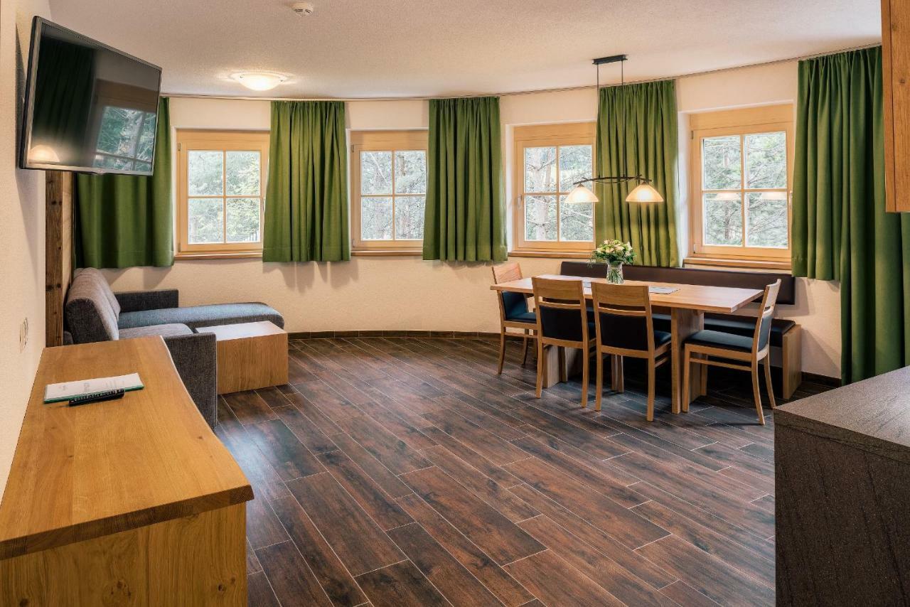 Appartements Alexander Fiss Eksteriør billede